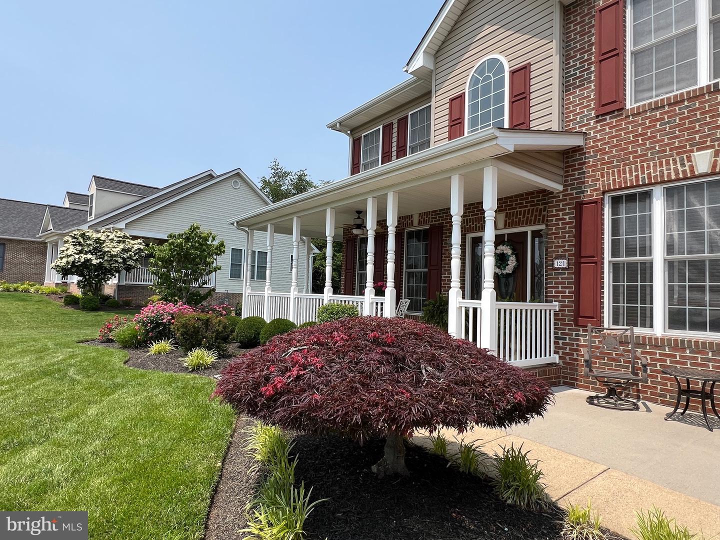121 CARNMORE DR, WINCHESTER, Virginia 22602, 5 Bedrooms Bedrooms, ,4 BathroomsBathrooms,Residential,For sale,121 CARNMORE DR,VAFV2033164 MLS # VAFV2033164