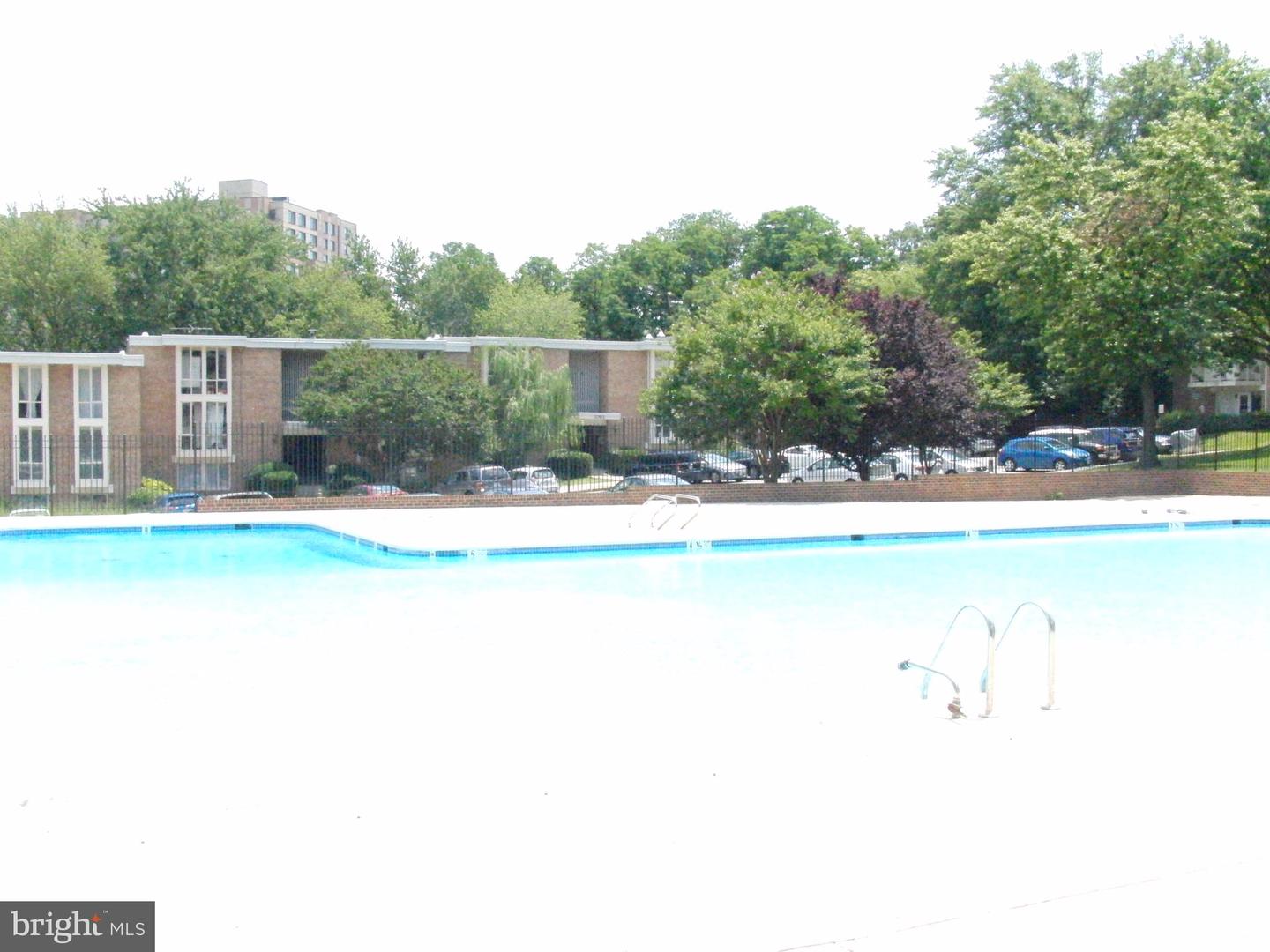 2630 WAGON DR #293, ALEXANDRIA, Virginia 22303, 2 Bedrooms Bedrooms, 5 Rooms Rooms,1 BathroomBathrooms,Residential,For sale,2630 WAGON DR #293,VAFX2231994 MLS # VAFX2231994