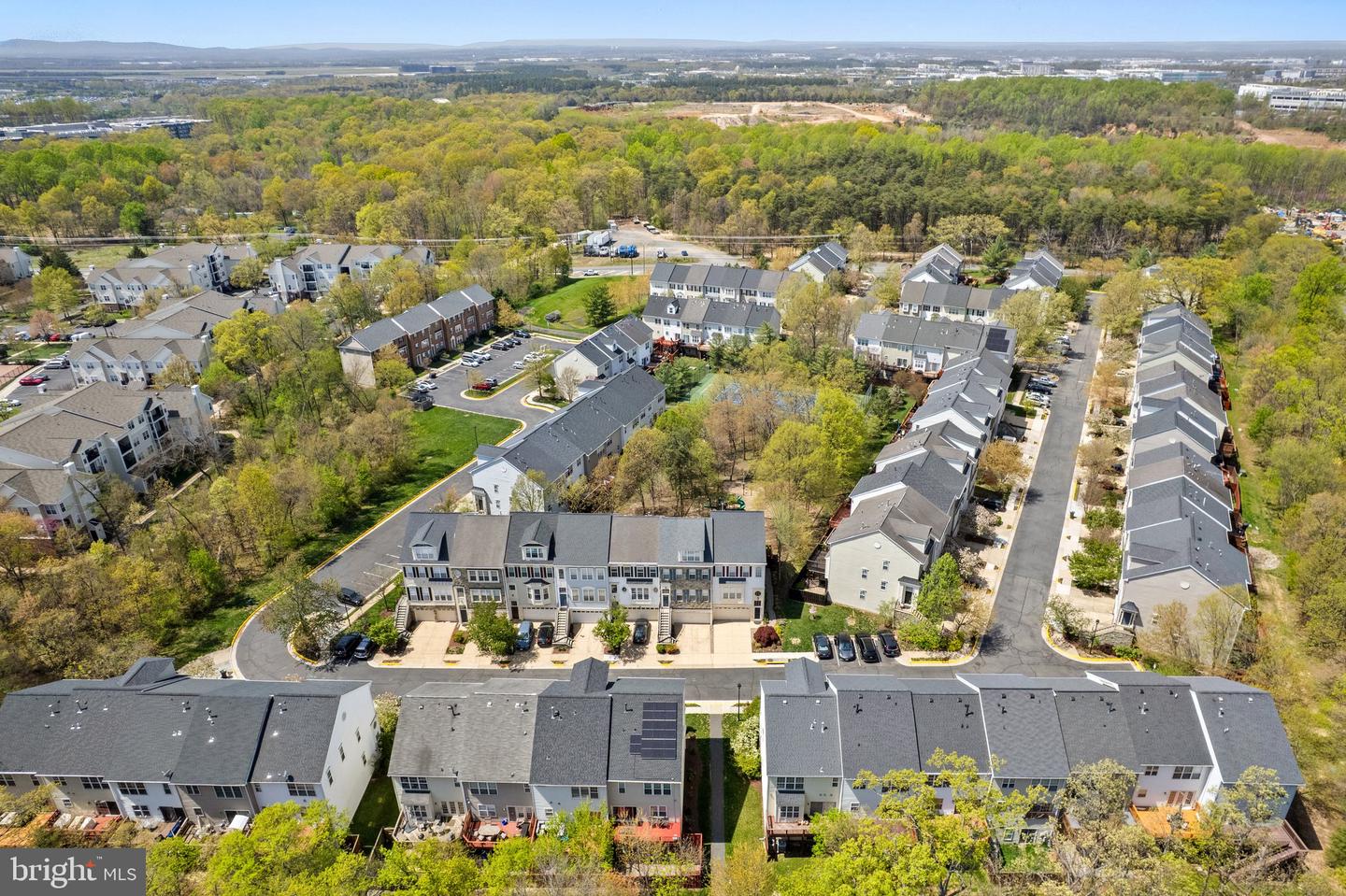 2068 CAPSTONE, HERNDON, Virginia 20170, 3 Bedrooms Bedrooms, ,2 BathroomsBathrooms,Residential,For sale,2068 CAPSTONE,VAFX2233772 MLS # VAFX2233772