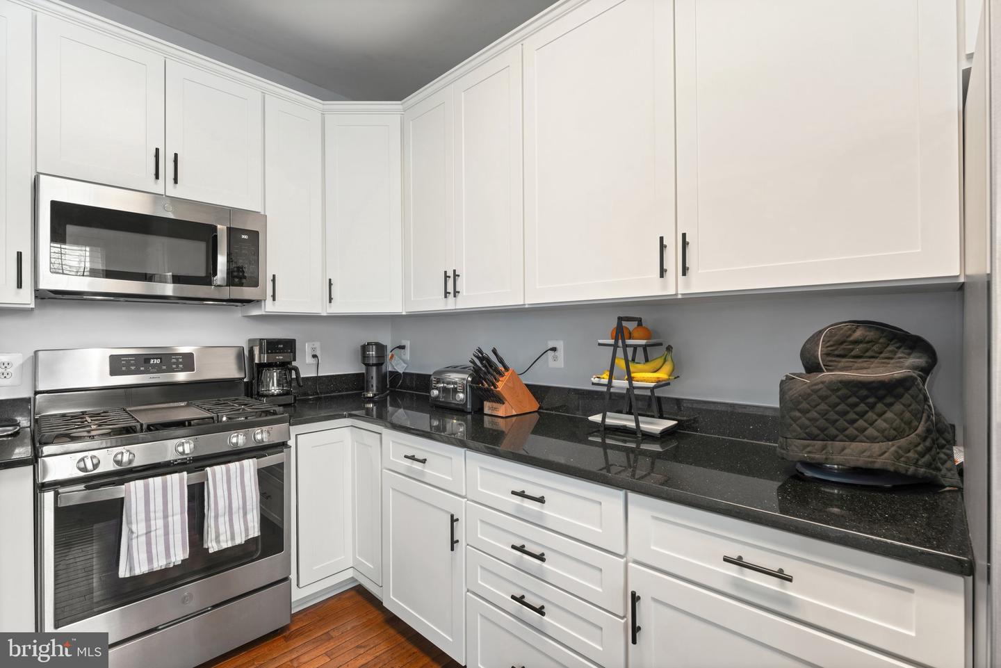 2068 CAPSTONE, HERNDON, Virginia 20170, 3 Bedrooms Bedrooms, ,2 BathroomsBathrooms,Residential,For sale,2068 CAPSTONE,VAFX2233772 MLS # VAFX2233772