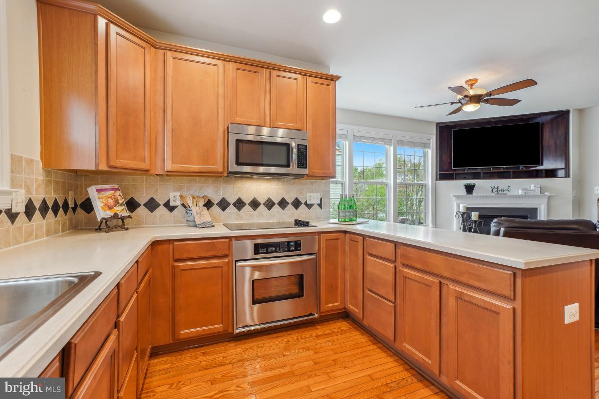 4091 RIVER FORTH DR, FAIRFAX, Virginia 22030, 3 Bedrooms Bedrooms, ,3 BathroomsBathrooms,Residential,For sale,4091 RIVER FORTH DR,VAFX2234170 MLS # VAFX2234170