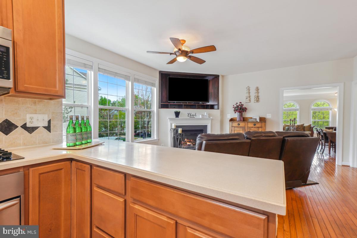 4091 RIVER FORTH DR, FAIRFAX, Virginia 22030, 3 Bedrooms Bedrooms, ,3 BathroomsBathrooms,Residential,For sale,4091 RIVER FORTH DR,VAFX2234170 MLS # VAFX2234170