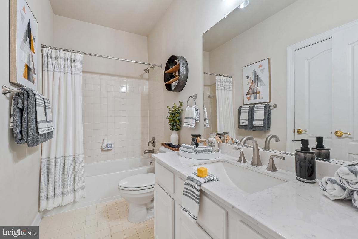 4091 RIVER FORTH DR, FAIRFAX, Virginia 22030, 3 Bedrooms Bedrooms, ,3 BathroomsBathrooms,Residential,For sale,4091 RIVER FORTH DR,VAFX2234170 MLS # VAFX2234170