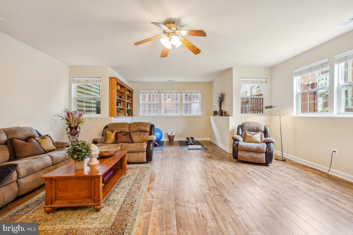 4091 RIVER FORTH DR, FAIRFAX, Virginia 22030, 3 Bedrooms Bedrooms, ,3 BathroomsBathrooms,Residential,For sale,4091 RIVER FORTH DR,VAFX2234170 MLS # VAFX2234170