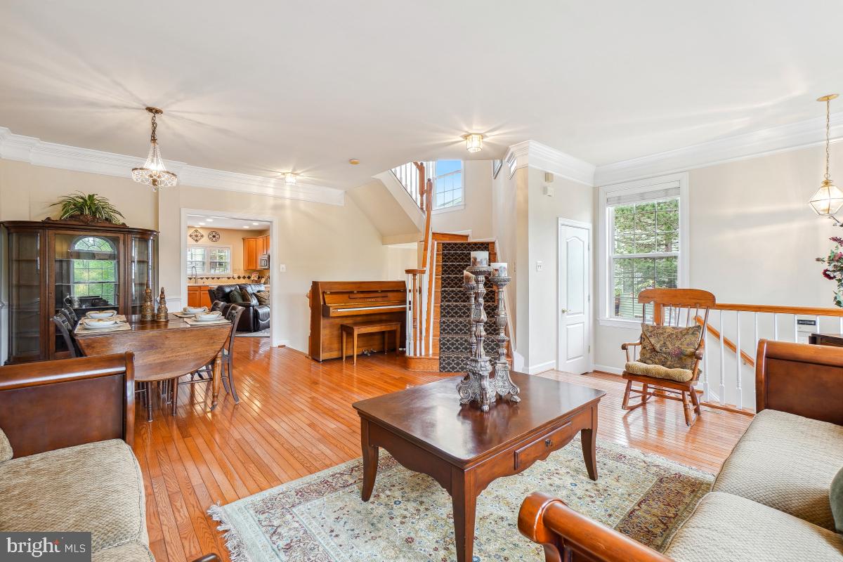 4091 RIVER FORTH DR, FAIRFAX, Virginia 22030, 3 Bedrooms Bedrooms, ,3 BathroomsBathrooms,Residential,For sale,4091 RIVER FORTH DR,VAFX2234170 MLS # VAFX2234170