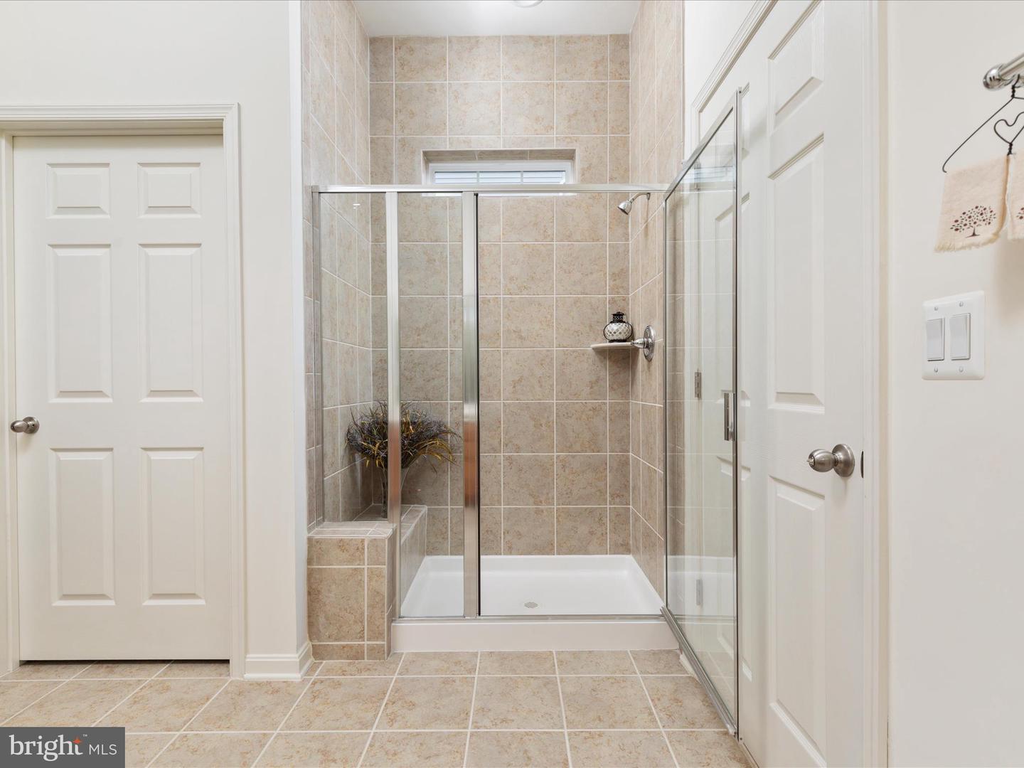 327 LYNNEHAVEN DR, WINCHESTER, Virginia 22602, 3 Bedrooms Bedrooms, ,3 BathroomsBathrooms,Residential,For sale,327 LYNNEHAVEN DR,VAFV2033454 MLS # VAFV2033454