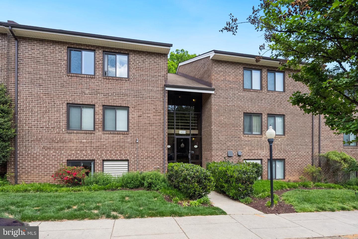 1433 NORTHGATE SQ #1A, RESTON, Virginia 20190, 1 Bedroom Bedrooms, ,1 BathroomBathrooms,Residential,For sale,1433 NORTHGATE SQ #1A,VAFX2235912 MLS # VAFX2235912