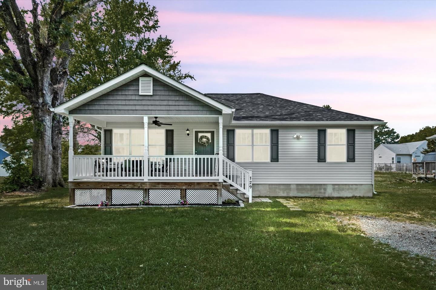 129 BROOKS DRIVE DR, COLONIAL BEACH, Virginia 22443, 3 Bedrooms Bedrooms, ,2 BathroomsBathrooms,Residential,For sale,129 BROOKS DRIVE DR,VAWE2008808 MLS # VAWE2008808