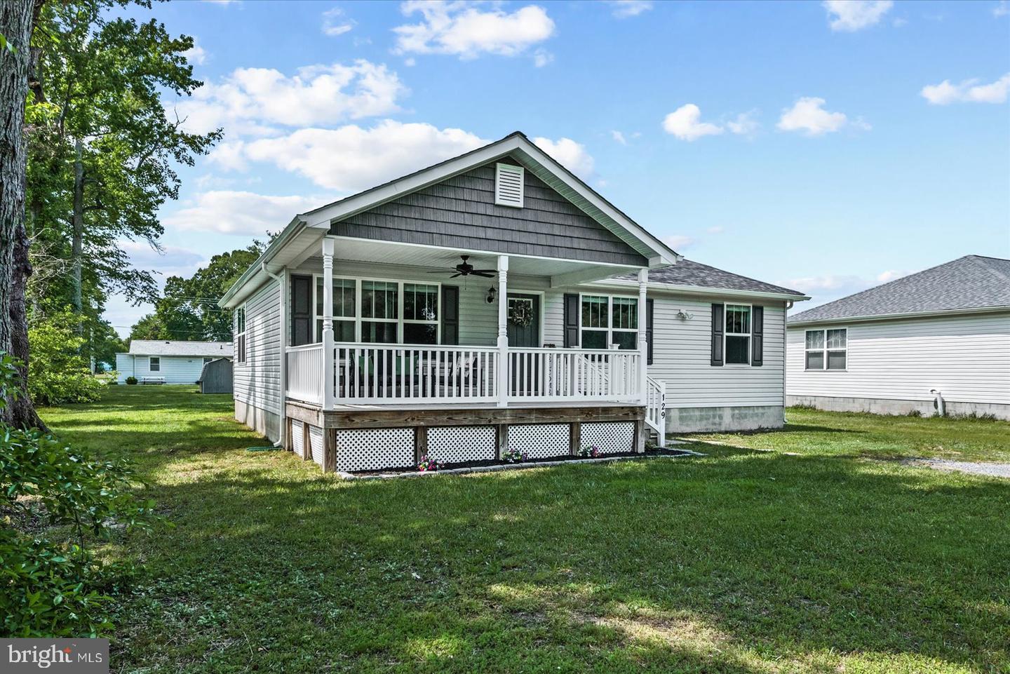 129 BROOKS DRIVE DR, COLONIAL BEACH, Virginia 22443, 3 Bedrooms Bedrooms, ,2 BathroomsBathrooms,Residential,For sale,129 BROOKS DRIVE DR,VAWE2008808 MLS # VAWE2008808