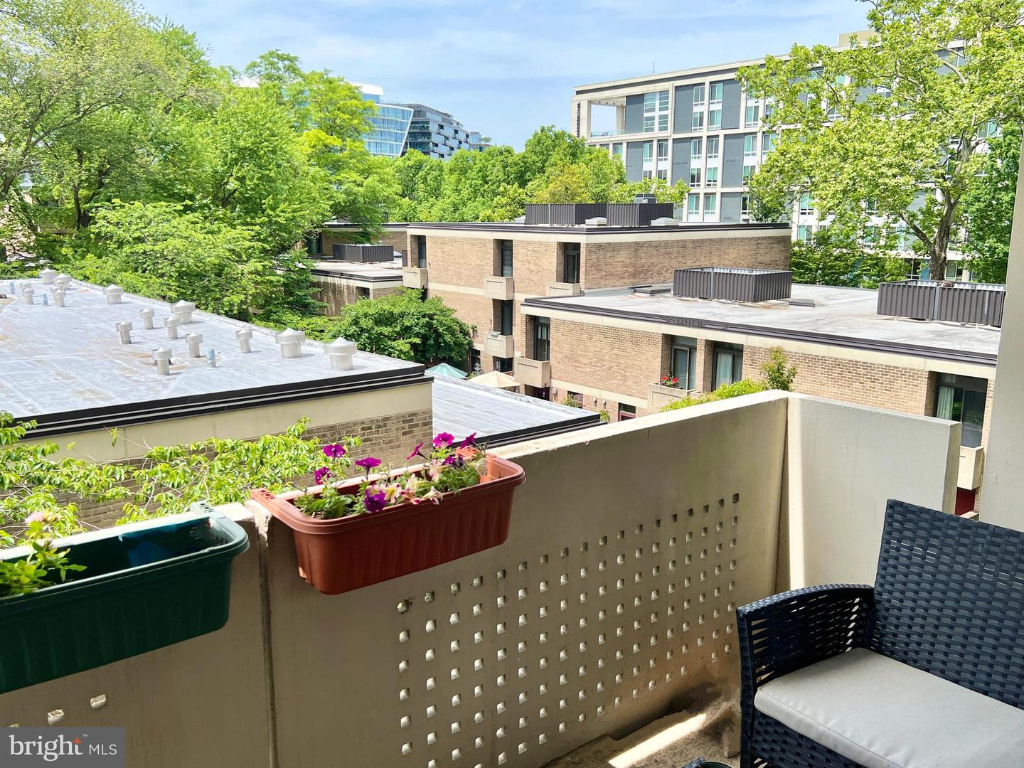 430 M ST SW #N-205, WASHINGTON, District Of Columbia 20024, 2 Bedrooms Bedrooms, ,2 BathroomsBathrooms,Residential,For sale,430 M ST SW #N-205,DCDC2199094 MLS # DCDC2199094