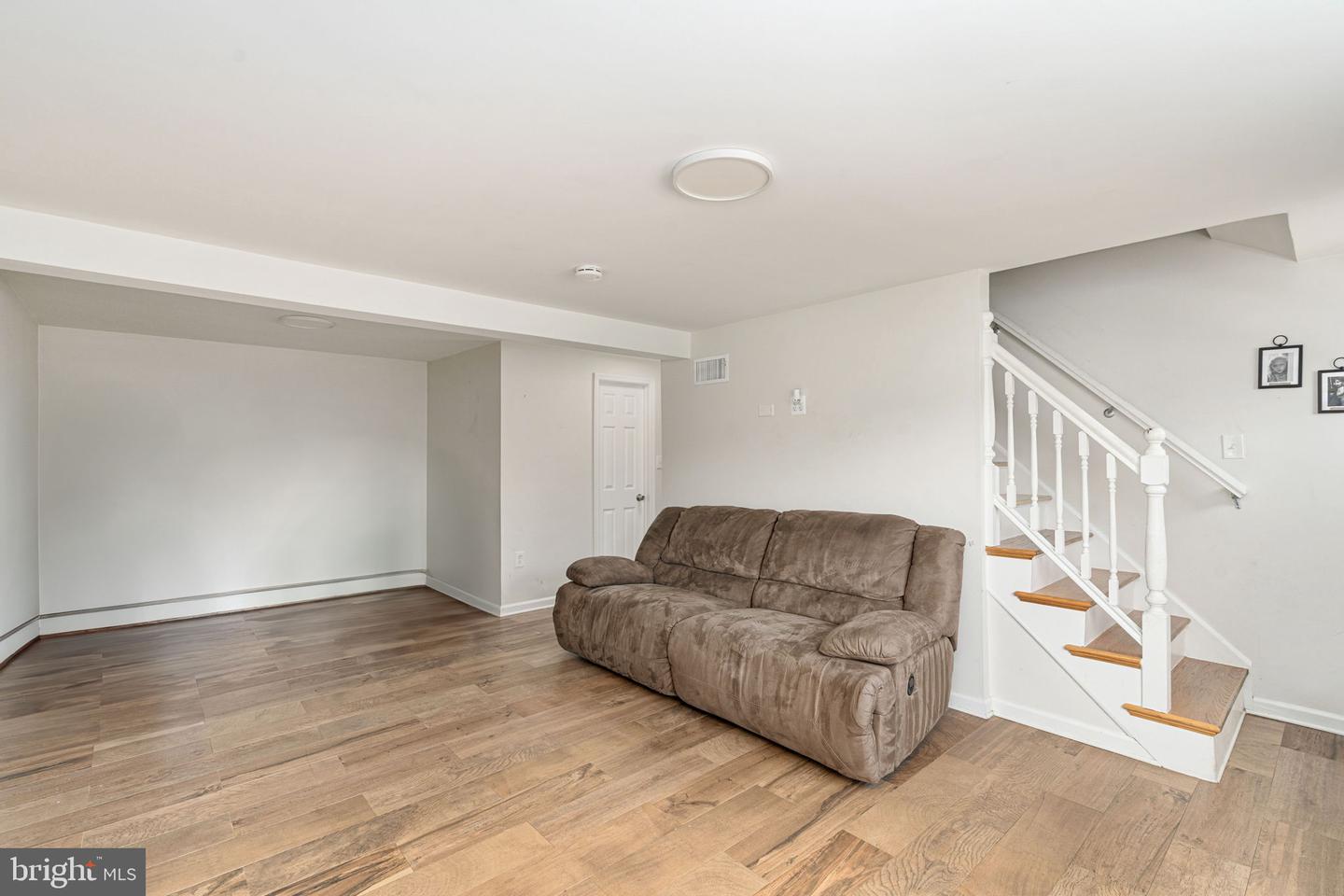 3830 CLAREMONT LN, WOODBRIDGE, Virginia 22193, 5 Bedrooms Bedrooms, ,2 BathroomsBathrooms,Residential,For sale,3830 CLAREMONT LN,VAPW2094060 MLS # VAPW2094060