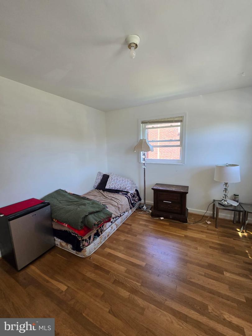 105 S IRIS ST, ALEXANDRIA, Virginia 22304, 2 Bedrooms Bedrooms, ,1 BathroomBathrooms,Residential,For sale,105 S IRIS ST,VAAX2045070 MLS # VAAX2045070