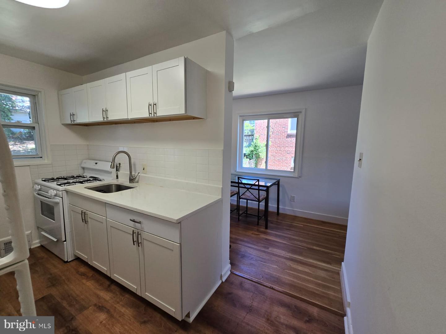 105 S IRIS ST, ALEXANDRIA, Virginia 22304, 2 Bedrooms Bedrooms, ,1 BathroomBathrooms,Residential,For sale,105 S IRIS ST,VAAX2045070 MLS # VAAX2045070