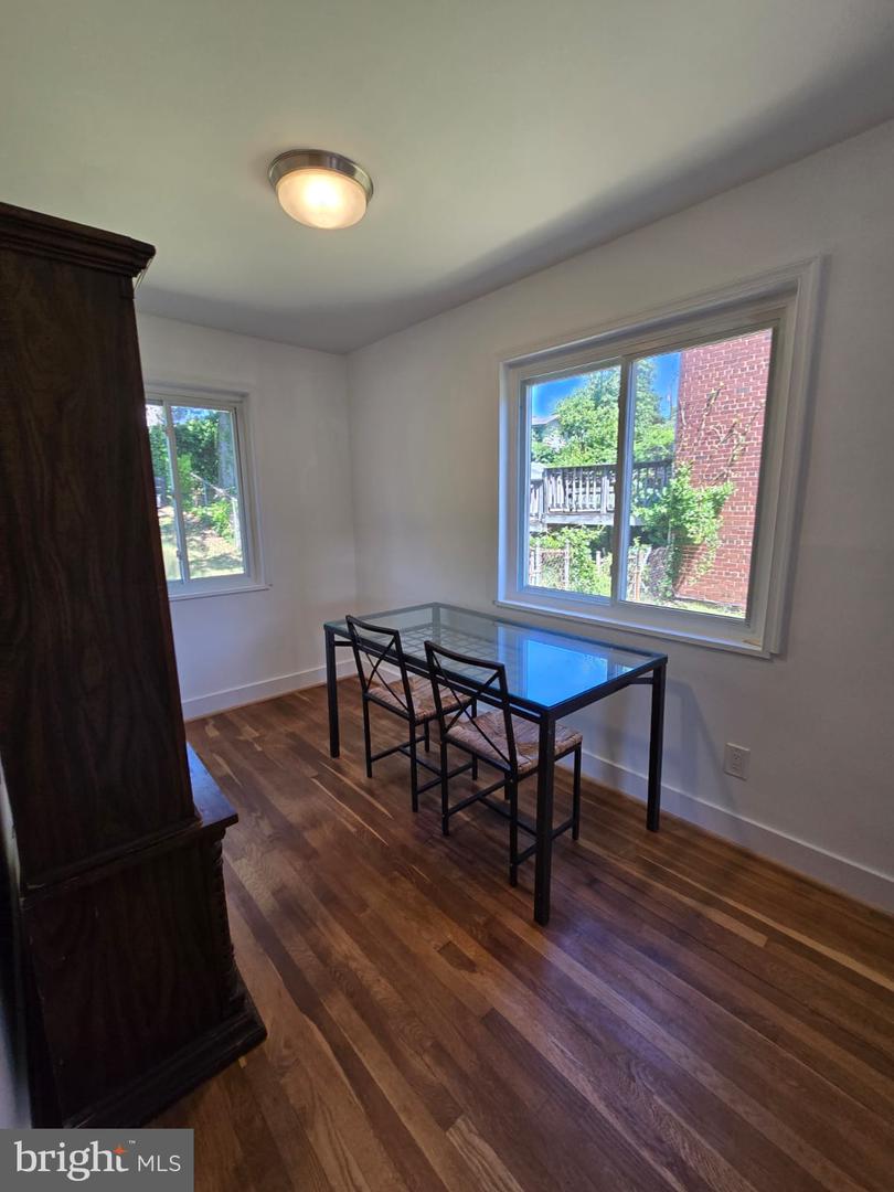 105 S IRIS ST, ALEXANDRIA, Virginia 22304, 2 Bedrooms Bedrooms, ,1 BathroomBathrooms,Residential,For sale,105 S IRIS ST,VAAX2045070 MLS # VAAX2045070