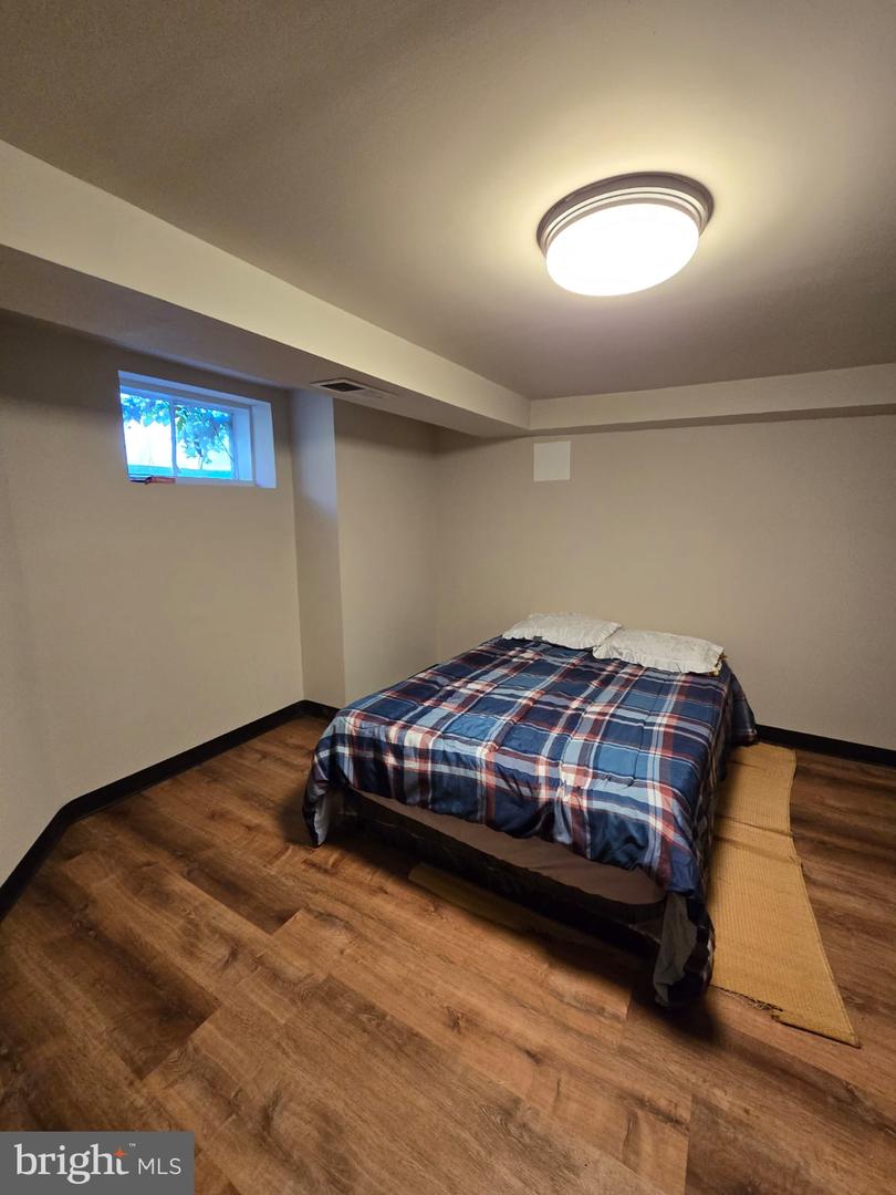 105 S IRIS ST, ALEXANDRIA, Virginia 22304, 2 Bedrooms Bedrooms, ,1 BathroomBathrooms,Residential,For sale,105 S IRIS ST,VAAX2045070 MLS # VAAX2045070