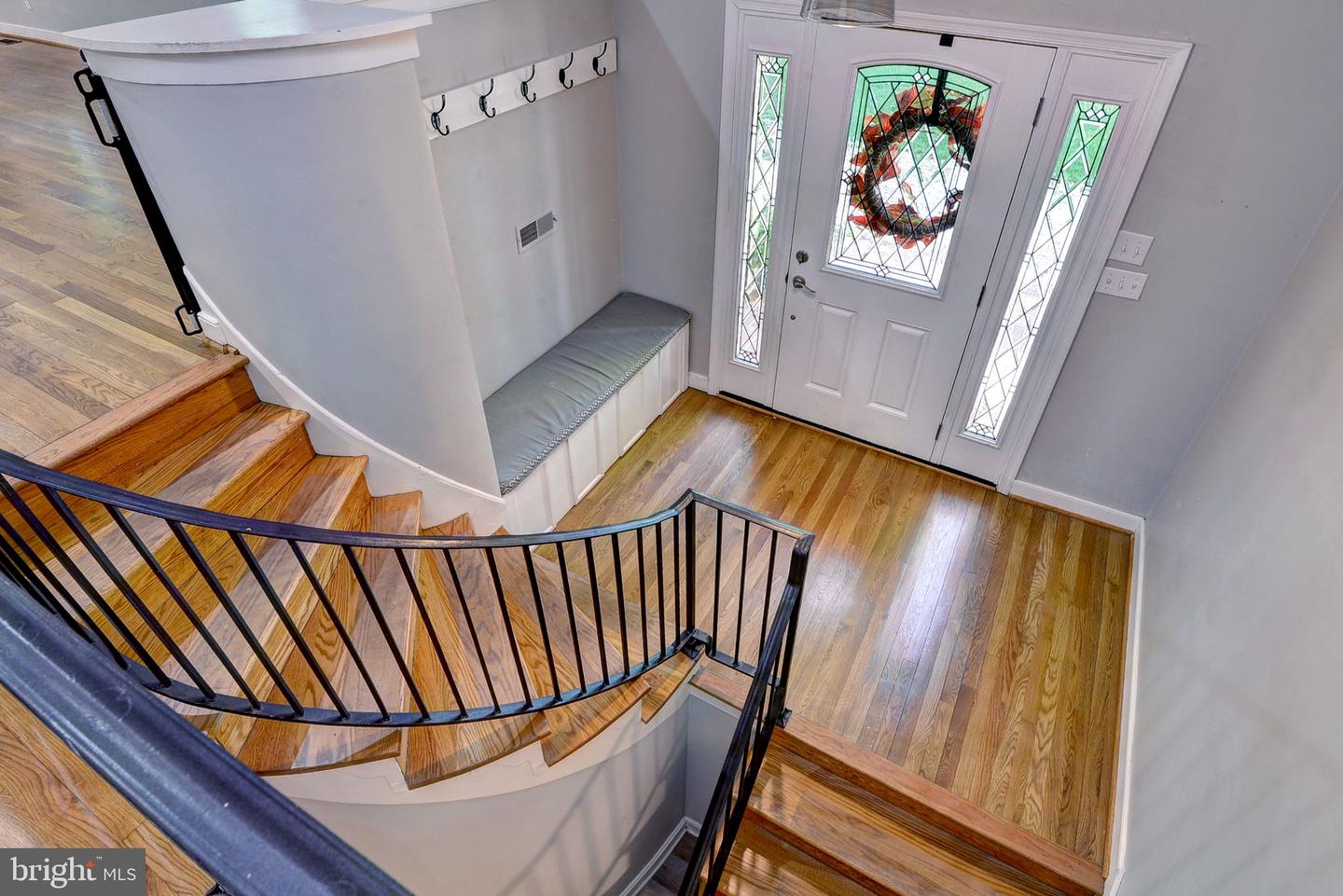 142 LITTLE JOHN RD, WILLIAMSBURG, Virginia 23185, 4 Bedrooms Bedrooms, ,3 BathroomsBathrooms,Residential,For sale,142 LITTLE JOHN RD,VAYV2000090 MLS # VAYV2000090