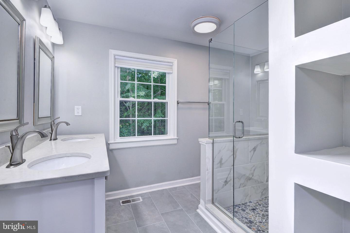 142 LITTLE JOHN RD, WILLIAMSBURG, Virginia 23185, 4 Bedrooms Bedrooms, ,3 BathroomsBathrooms,Residential,For sale,142 LITTLE JOHN RD,VAYV2000090 MLS # VAYV2000090