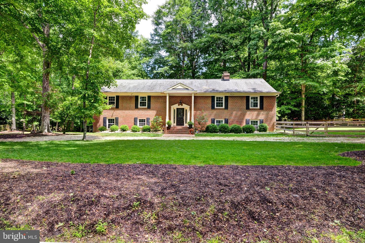 142 LITTLE JOHN RD, WILLIAMSBURG, Virginia 23185, 4 Bedrooms Bedrooms, ,3 BathroomsBathrooms,Residential,For sale,142 LITTLE JOHN RD,VAYV2000090 MLS # VAYV2000090
