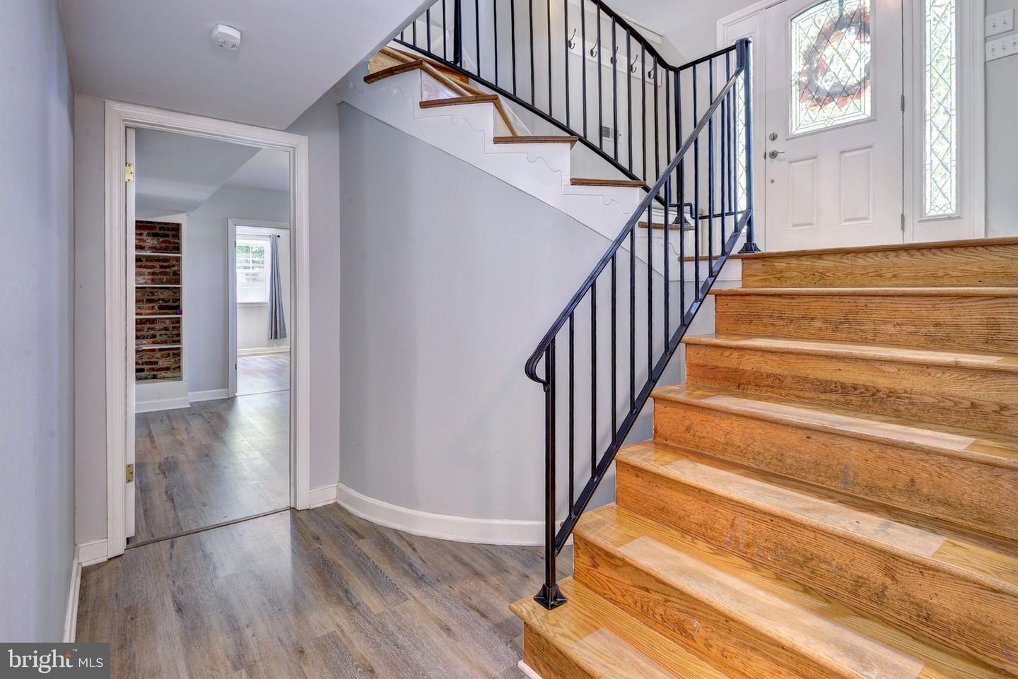 142 LITTLE JOHN RD, WILLIAMSBURG, Virginia 23185, 4 Bedrooms Bedrooms, ,3 BathroomsBathrooms,Residential,For sale,142 LITTLE JOHN RD,VAYV2000090 MLS # VAYV2000090