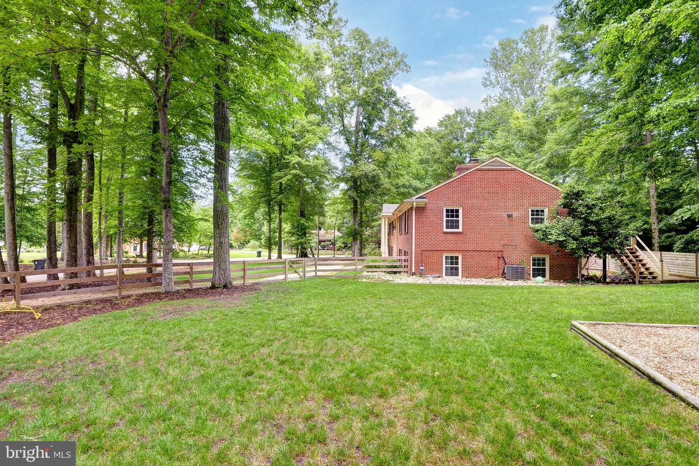 142 LITTLE JOHN RD, WILLIAMSBURG, Virginia 23185, 4 Bedrooms Bedrooms, ,3 BathroomsBathrooms,Residential,For sale,142 LITTLE JOHN RD,VAYV2000090 MLS # VAYV2000090