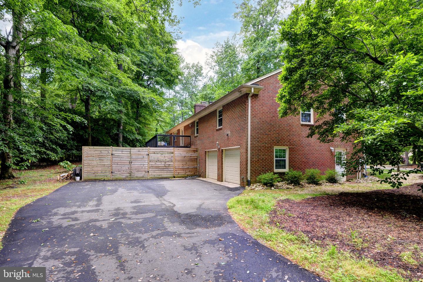 142 LITTLE JOHN RD, WILLIAMSBURG, Virginia 23185, 4 Bedrooms Bedrooms, ,3 BathroomsBathrooms,Residential,For sale,142 LITTLE JOHN RD,VAYV2000090 MLS # VAYV2000090