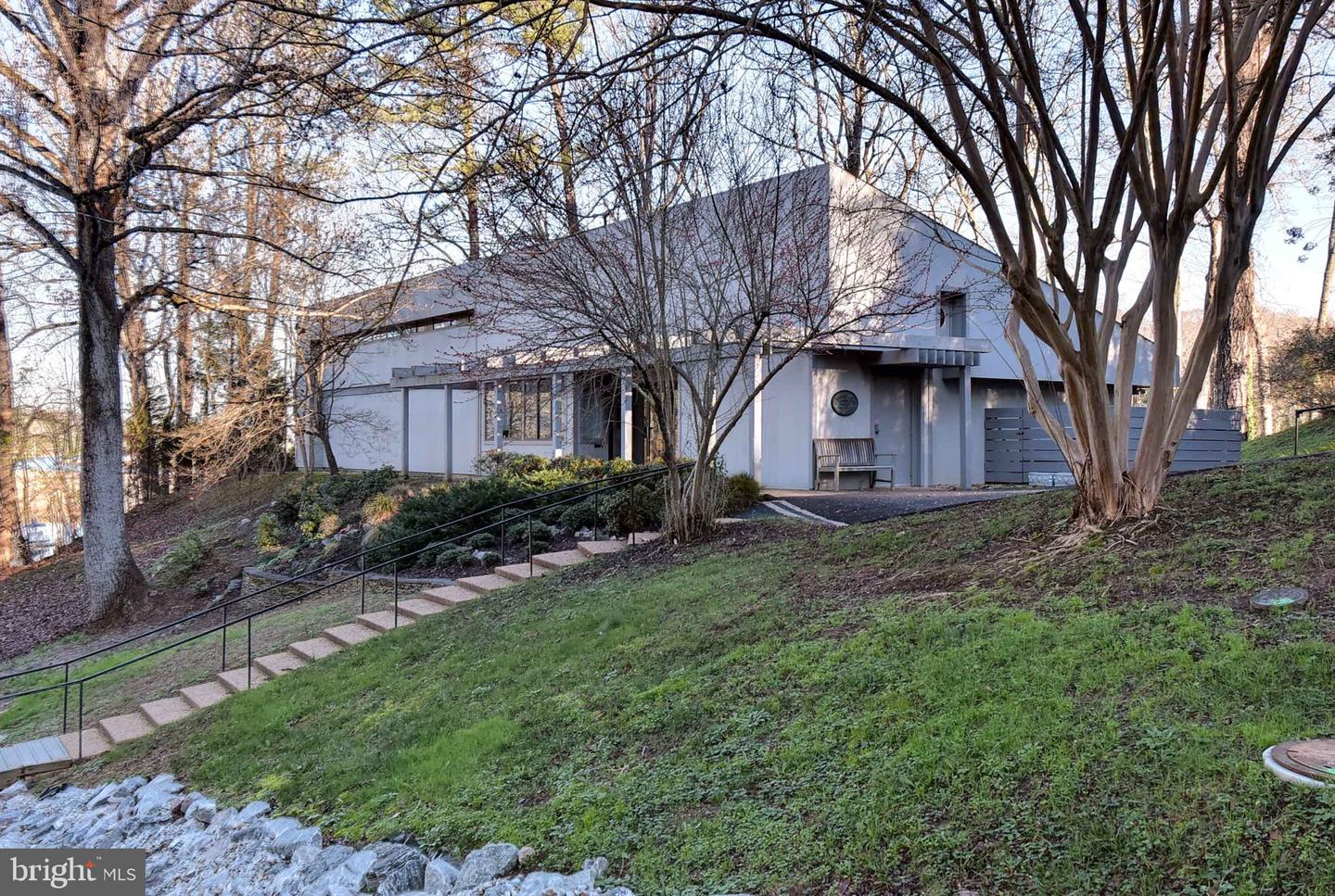 142 LITTLE JOHN RD, WILLIAMSBURG, Virginia 23185, 4 Bedrooms Bedrooms, ,3 BathroomsBathrooms,Residential,For sale,142 LITTLE JOHN RD,VAYV2000090 MLS # VAYV2000090