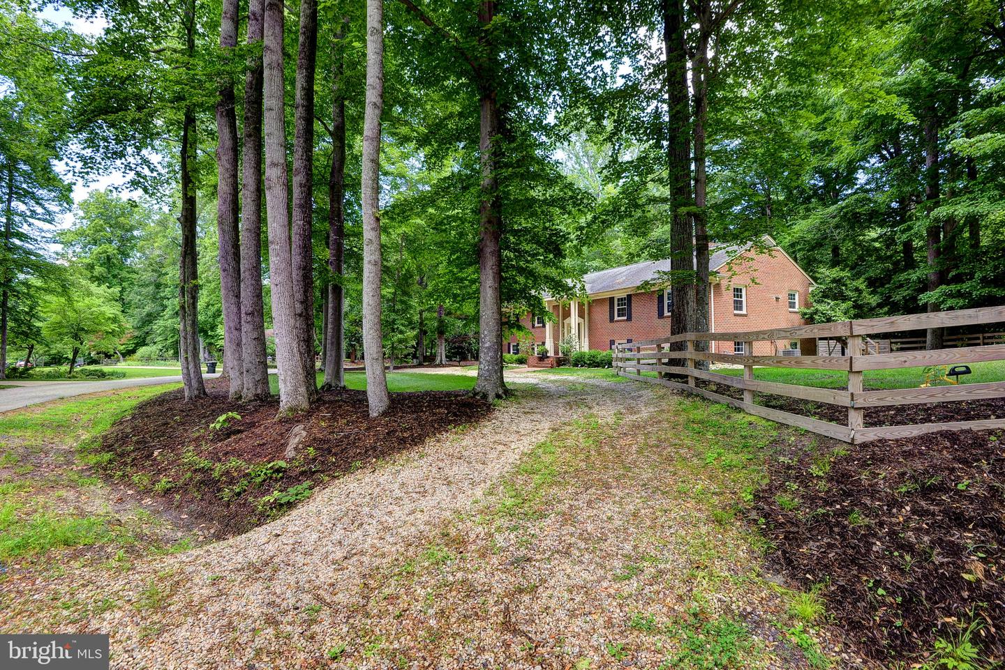 142 LITTLE JOHN RD, WILLIAMSBURG, Virginia 23185, 4 Bedrooms Bedrooms, ,3 BathroomsBathrooms,Residential,For sale,142 LITTLE JOHN RD,VAYV2000090 MLS # VAYV2000090