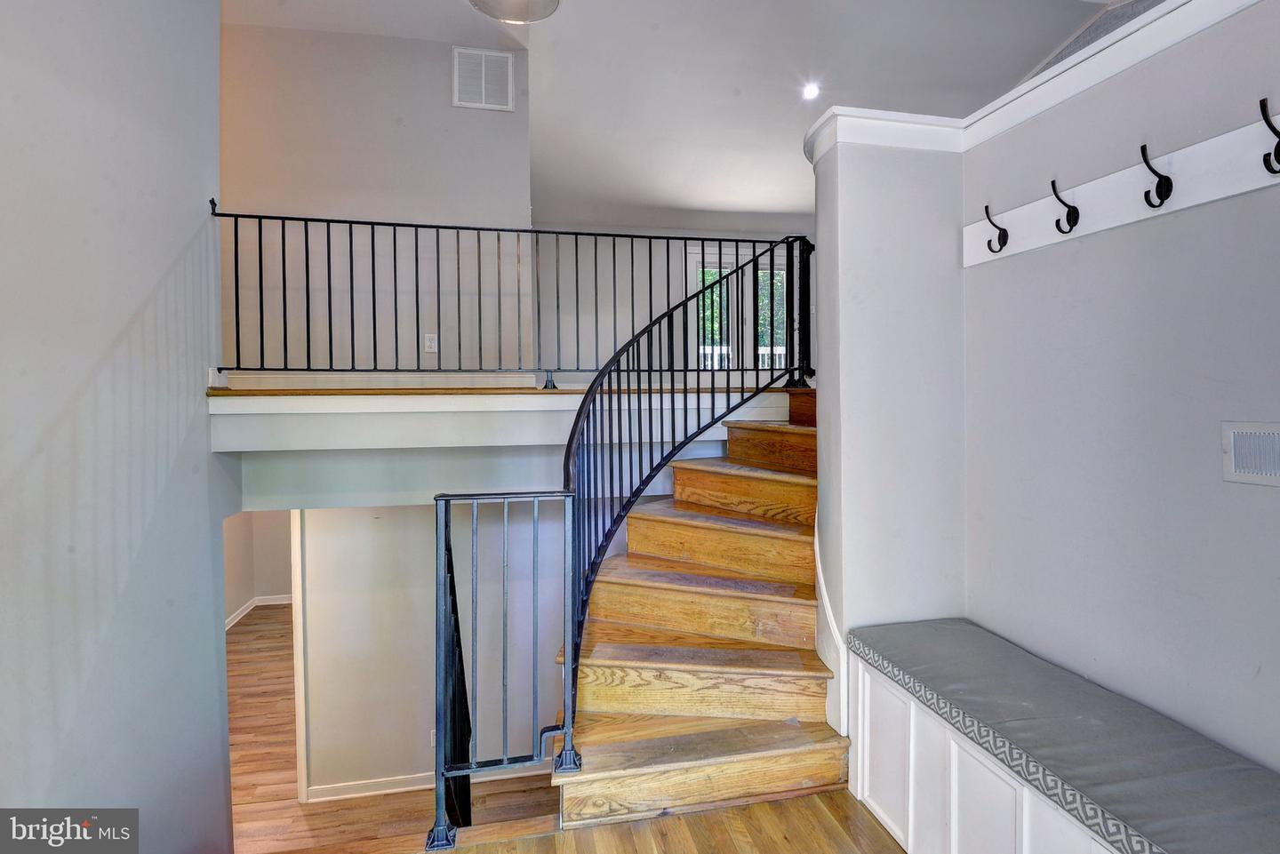 142 LITTLE JOHN RD, WILLIAMSBURG, Virginia 23185, 4 Bedrooms Bedrooms, ,3 BathroomsBathrooms,Residential,For sale,142 LITTLE JOHN RD,VAYV2000090 MLS # VAYV2000090