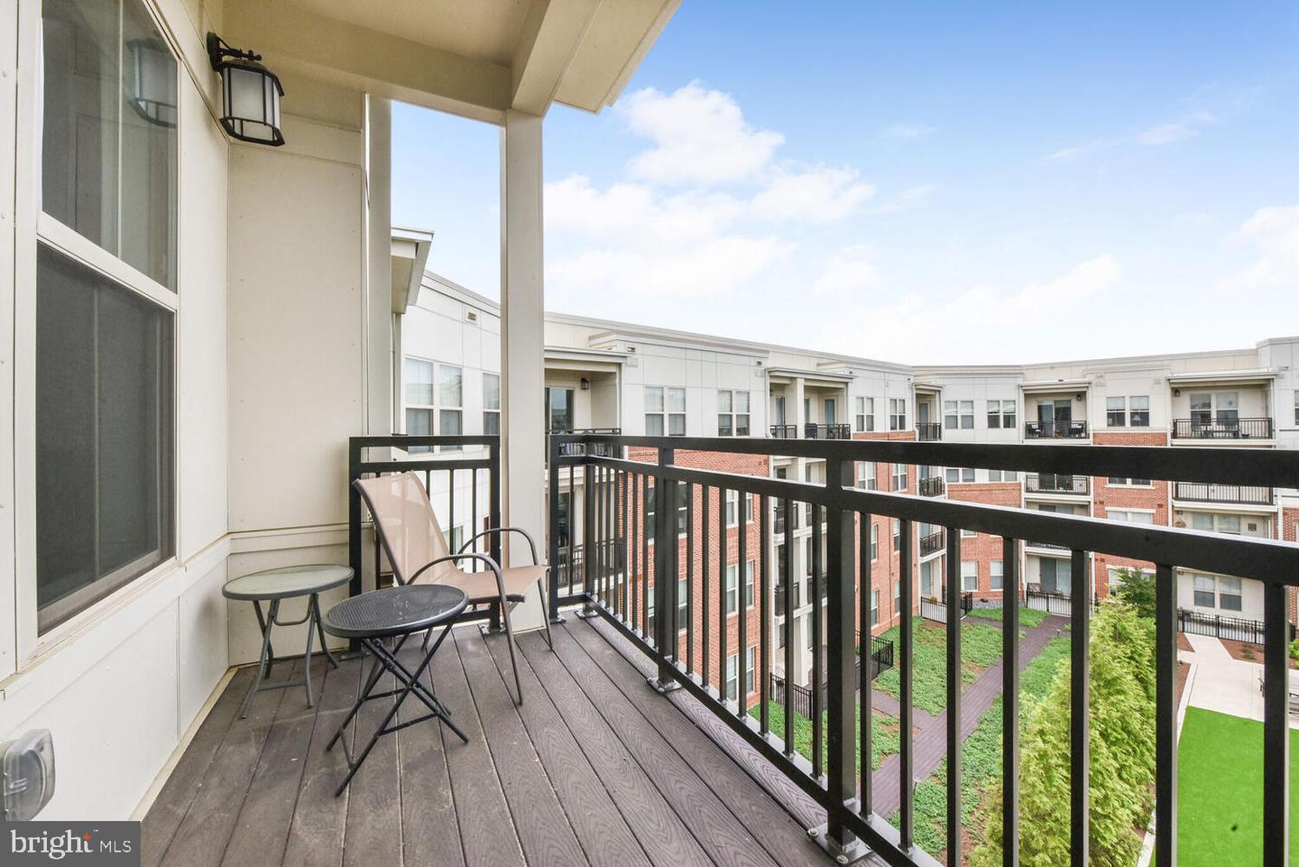 10755 FAIRGROUNDS DR #431, FAIRFAX, Virginia 22030, 2 Bedrooms Bedrooms, ,2 BathroomsBathrooms,Residential,For sale,10755 FAIRGROUNDS DR #431,VAFC2006320 MLS # VAFC2006320