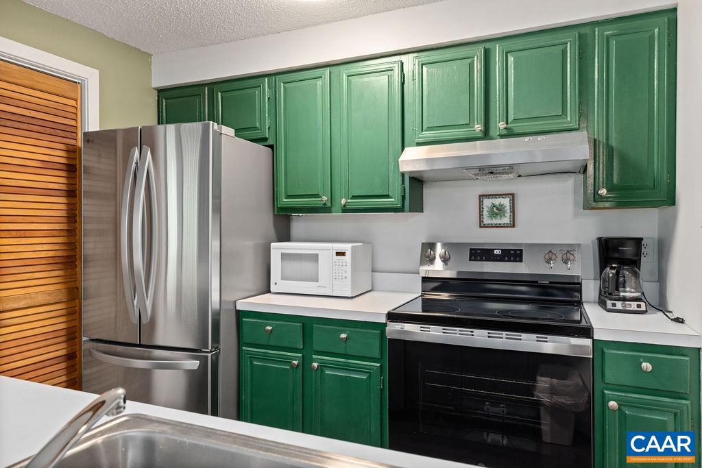 2123 FAIRWAY WOODS, WINTERGREEN, Virginia 22967, 2 Bedrooms Bedrooms, ,2 BathroomsBathrooms,Residential,For sale,2123 FAIRWAY WOODS,664654 MLS # 664654