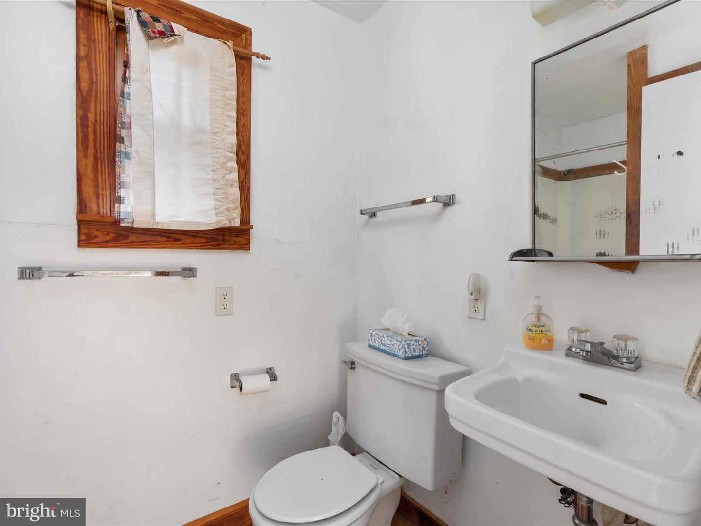 772 KAUFFMANS MILL RD, LURAY, Virginia 22835, 3 Bedrooms Bedrooms, ,2 BathroomsBathrooms,Residential,For sale,772 KAUFFMANS MILL RD,VAPA2004918 MLS # VAPA2004918