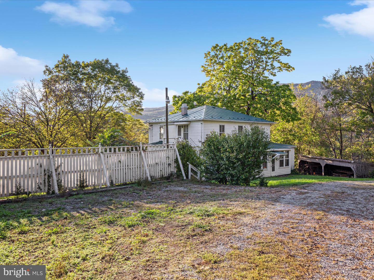 772 KAUFFMANS MILL RD, LURAY, Virginia 22835, 3 Bedrooms Bedrooms, ,2 BathroomsBathrooms,Residential,For sale,772 KAUFFMANS MILL RD,VAPA2004918 MLS # VAPA2004918