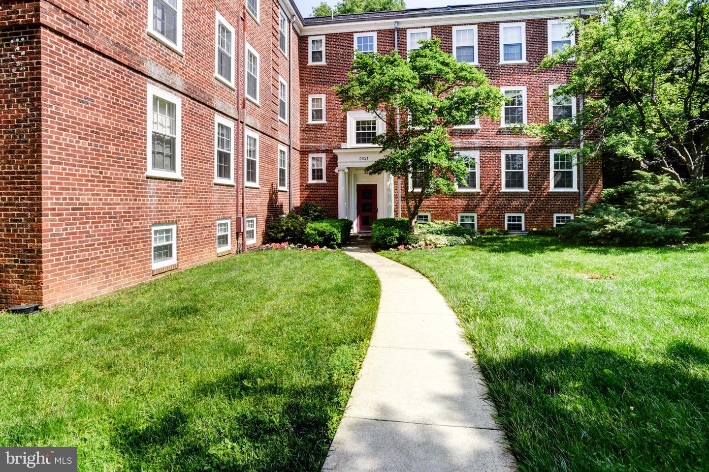 3821 NEWARK ST NW #B440, WASHINGTON, District Of Columbia 20016, 2 Bedrooms Bedrooms, ,2 BathroomsBathrooms,Residential,For sale,3821 NEWARK ST NW #B440,DCDC2201416 MLS # DCDC2201416