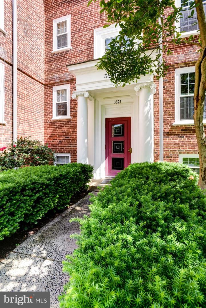 3821 NEWARK ST NW #B440, WASHINGTON, District Of Columbia 20016, 2 Bedrooms Bedrooms, ,2 BathroomsBathrooms,Residential,For sale,3821 NEWARK ST NW #B440,DCDC2201416 MLS # DCDC2201416