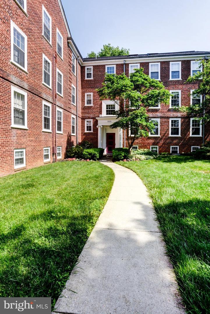 3821 NEWARK ST NW #B440, WASHINGTON, District Of Columbia 20016, 2 Bedrooms Bedrooms, ,2 BathroomsBathrooms,Residential,For sale,3821 NEWARK ST NW #B440,DCDC2201416 MLS # DCDC2201416