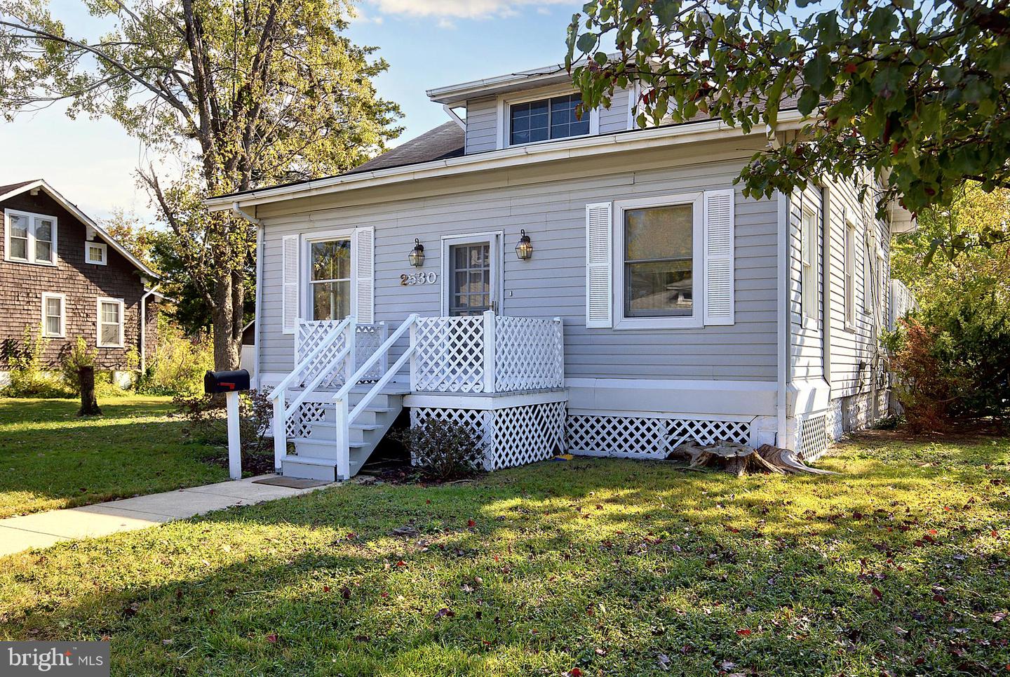 2530 18TH ST N, ARLINGTON, Virginia 22201, 4 Bedrooms Bedrooms, ,3 BathroomsBathrooms,Residential,For sale,2530 18TH ST N,VAAR2057860 MLS # VAAR2057860