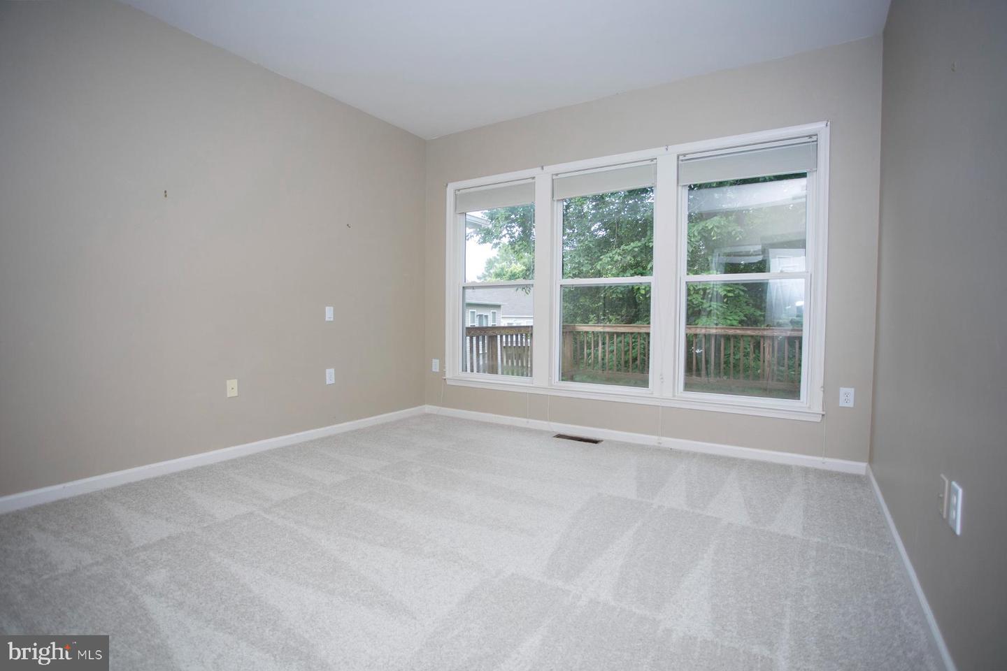 30 DAYTON CIR, FREDERICKSBURG, Virginia 22406, 3 Bedrooms Bedrooms, ,2 BathroomsBathrooms,Residential,For sale,30 DAYTON CIR,VAST2039008 MLS # VAST2039008