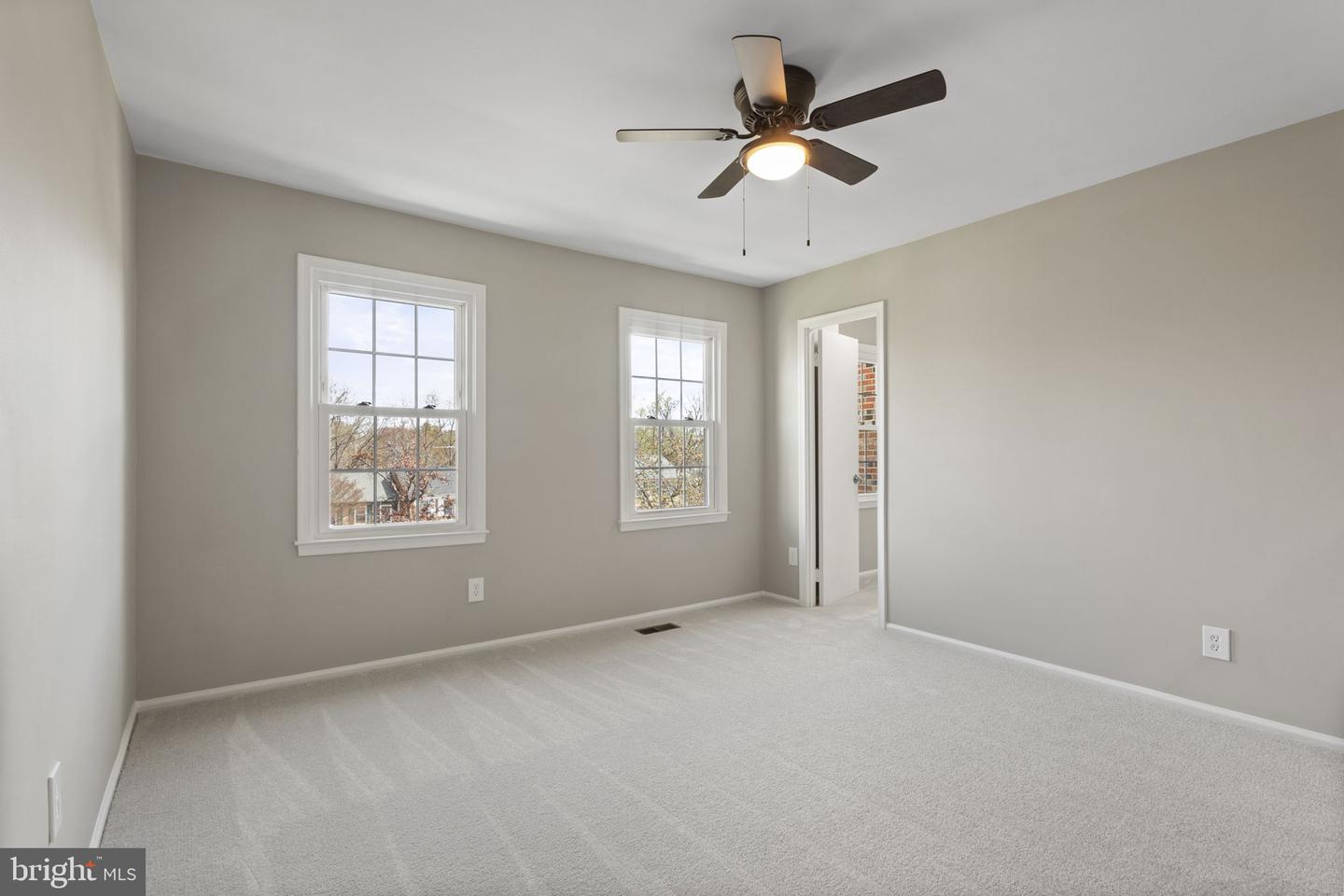 941 SHERWOOD CT, STERLING, Virginia 20164, 4 Bedrooms Bedrooms, ,2 BathroomsBathrooms,Residential,For sale,941 SHERWOOD CT,VALO2097294 MLS # VALO2097294