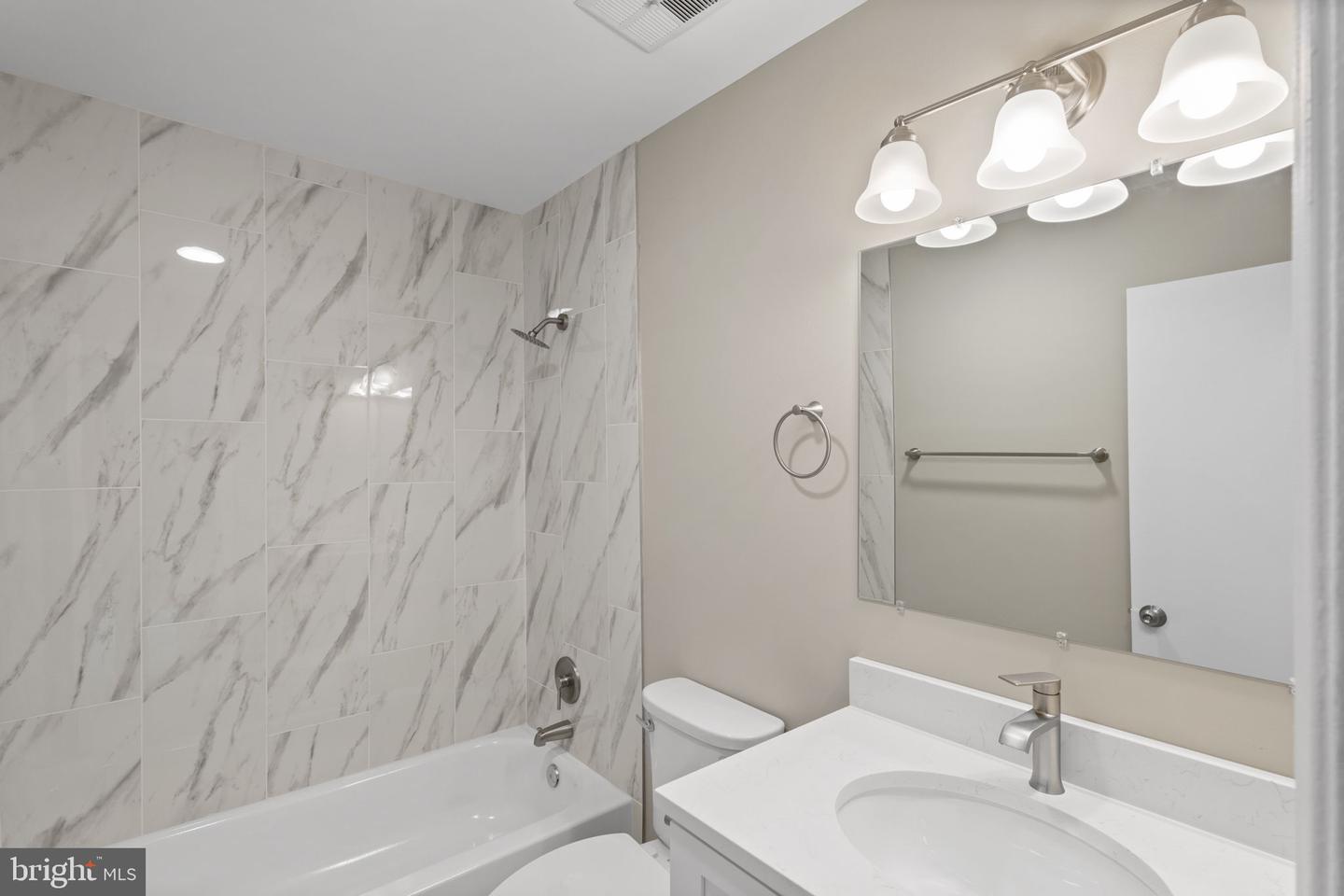 941 SHERWOOD CT, STERLING, Virginia 20164, 4 Bedrooms Bedrooms, ,2 BathroomsBathrooms,Residential,For sale,941 SHERWOOD CT,VALO2097294 MLS # VALO2097294