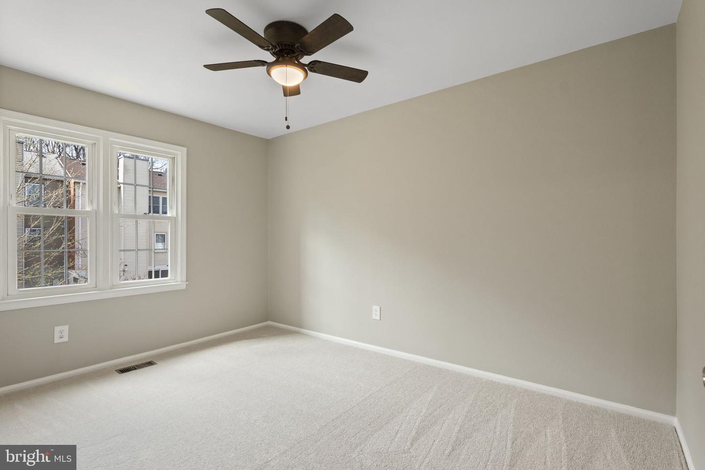 941 SHERWOOD CT, STERLING, Virginia 20164, 4 Bedrooms Bedrooms, ,2 BathroomsBathrooms,Residential,For sale,941 SHERWOOD CT,VALO2097294 MLS # VALO2097294