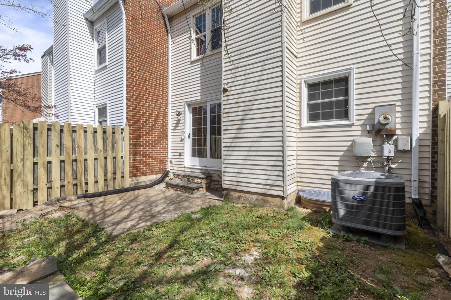 941 SHERWOOD CT, STERLING, Virginia 20164, 4 Bedrooms Bedrooms, ,2 BathroomsBathrooms,Residential,For sale,941 SHERWOOD CT,VALO2097294 MLS # VALO2097294