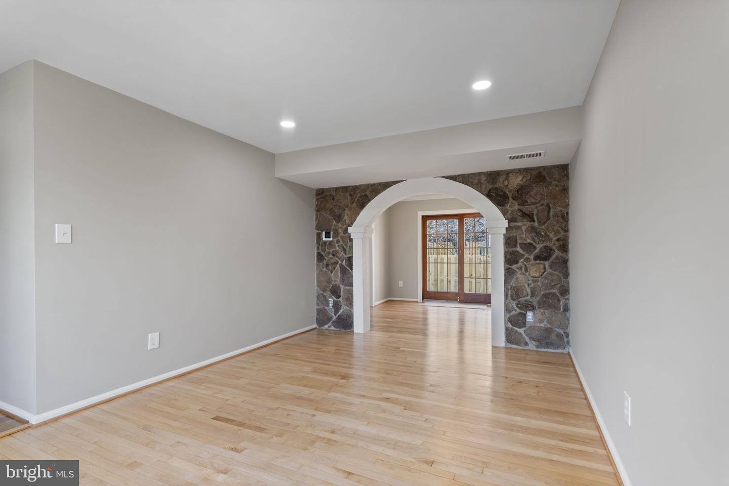 941 SHERWOOD CT, STERLING, Virginia 20164, 4 Bedrooms Bedrooms, ,2 BathroomsBathrooms,Residential,For sale,941 SHERWOOD CT,VALO2097294 MLS # VALO2097294