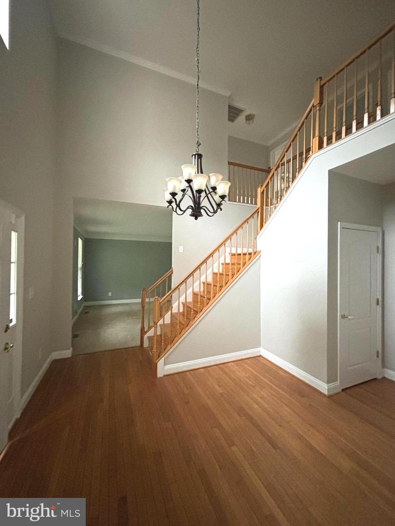 13592 DEN HOLLOW CT, MANASSAS, Virginia 20112, 6 Bedrooms Bedrooms, ,3 BathroomsBathrooms,Residential,For sale,13592 DEN HOLLOW CT,VAPW2095094 MLS # VAPW2095094