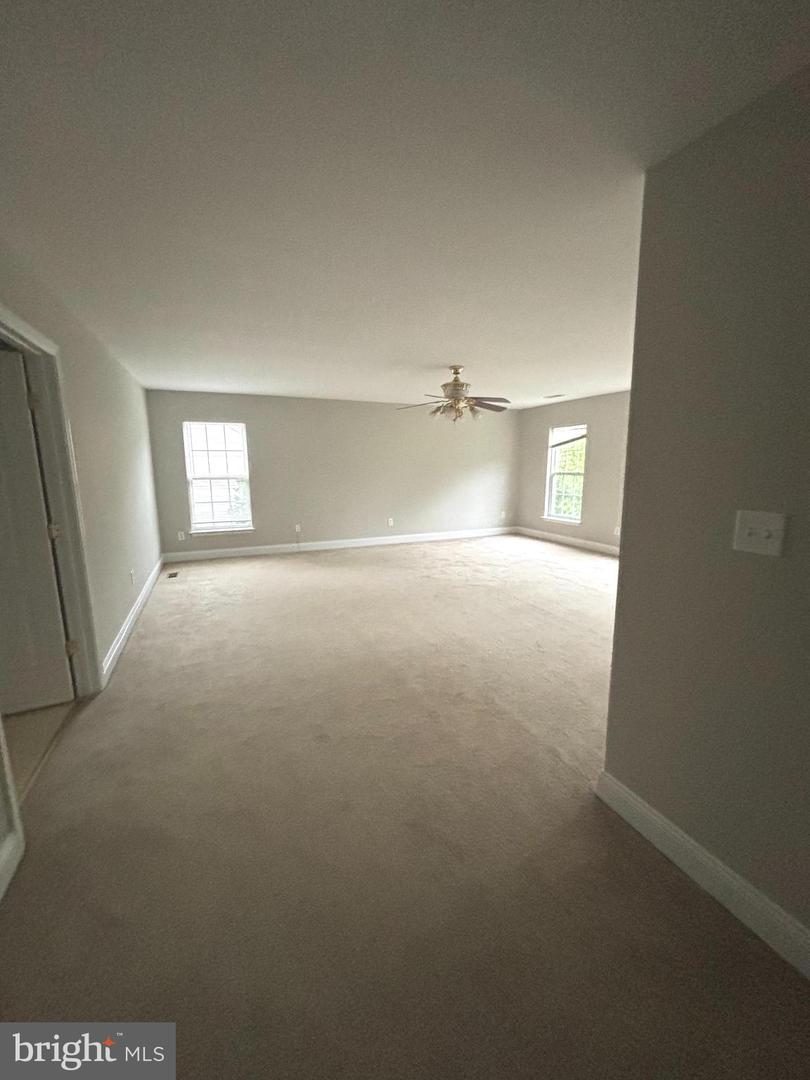 13592 DEN HOLLOW CT, MANASSAS, Virginia 20112, 6 Bedrooms Bedrooms, ,3 BathroomsBathrooms,Residential,For sale,13592 DEN HOLLOW CT,VAPW2095094 MLS # VAPW2095094