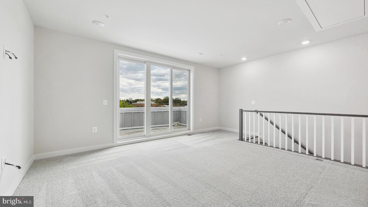 HOMESITE 18 RED OAK ST, FAIRFAX, Virginia 22030, 4 Bedrooms Bedrooms, ,3 BathroomsBathrooms,Residential,For sale,HOMESITE 18 RED OAK ST,VAFC2006344 MLS # VAFC2006344