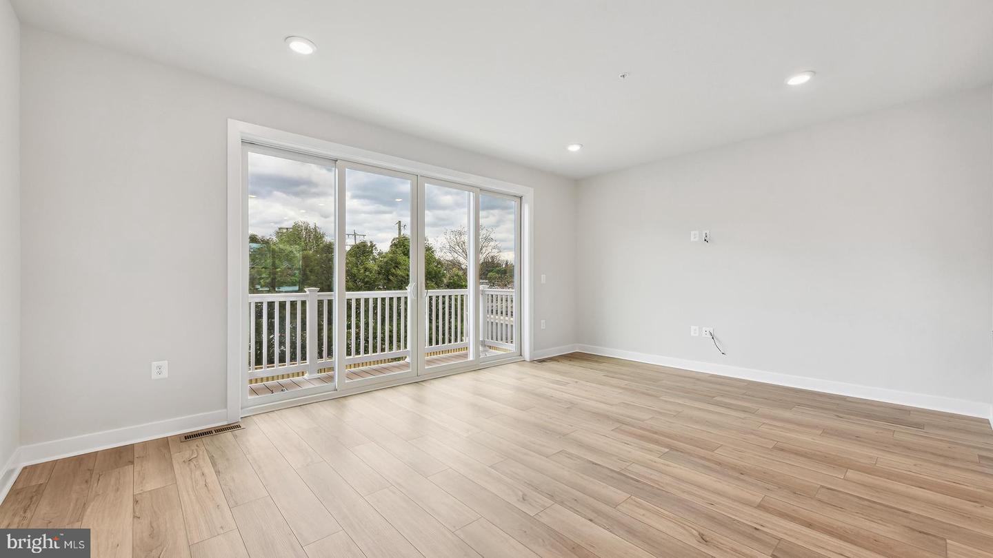HOMESITE 18 RED OAK ST, FAIRFAX, Virginia 22030, 4 Bedrooms Bedrooms, ,3 BathroomsBathrooms,Residential,For sale,HOMESITE 18 RED OAK ST,VAFC2006344 MLS # VAFC2006344