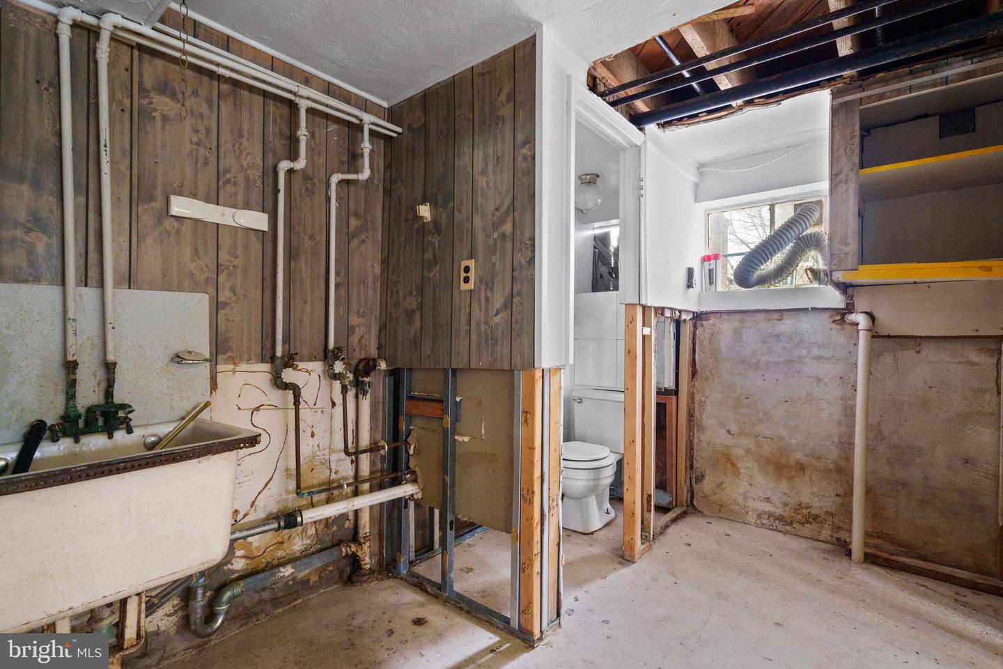 5820 3RD PL NW, WASHINGTON, District Of Columbia 20011, 3 Bedrooms Bedrooms, ,2 BathroomsBathrooms,Residential,For sale,5820 3RD PL NW,DCDC2201542 MLS # DCDC2201542