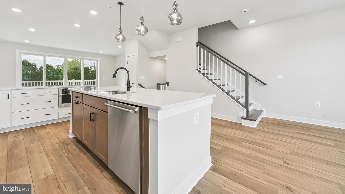 HOMESITE 20 RED OAK ST, FAIRFAX, Virginia 22030, 5 Bedrooms Bedrooms, ,4 BathroomsBathrooms,Residential,For sale,HOMESITE 20 RED OAK ST,VAFC2006346 MLS # VAFC2006346
