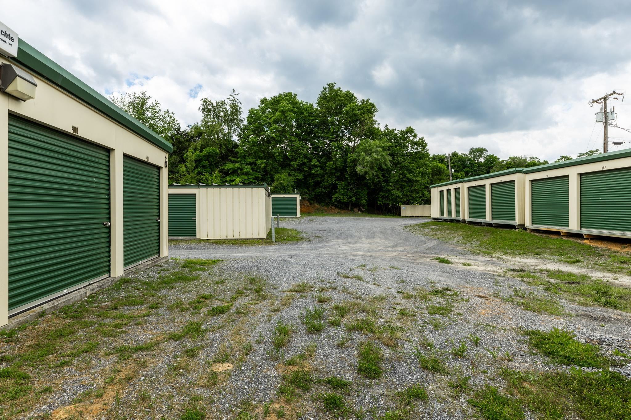 1614 NORTH VALLEY PIKE, HARRISONBURG, Virginia 22802, ,Commercial,1614 NORTH VALLEY PIKE,664718 MLS # 664718