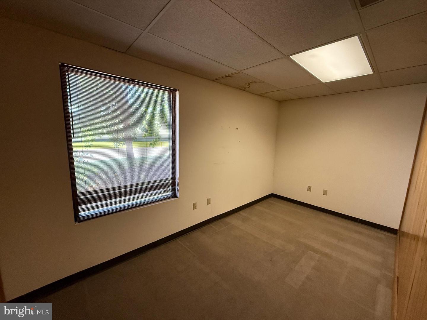 403 CHATHAM SQUARE OFFICE PARK, FREDERICKSBURG, Virginia 22405, ,Land,For sale,403 CHATHAM SQUARE OFFICE PARK,VAST2039050 MLS # VAST2039050